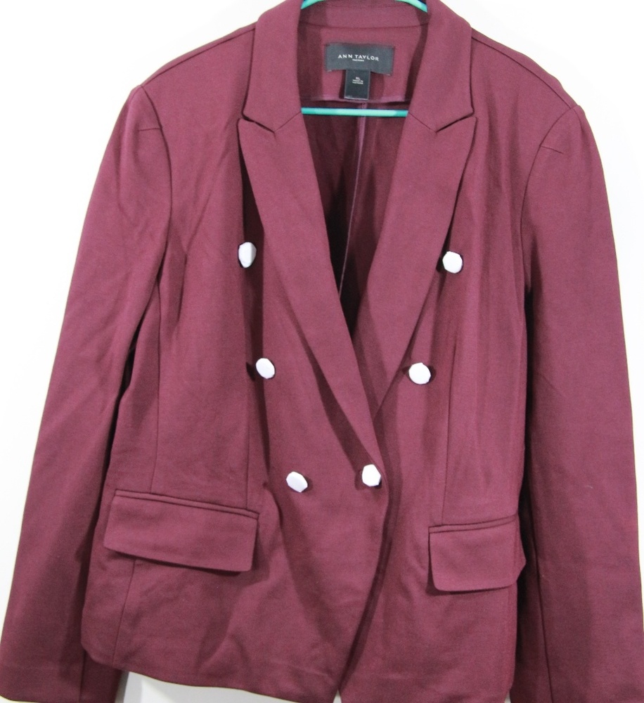 Ann Taylor burgundy blazer